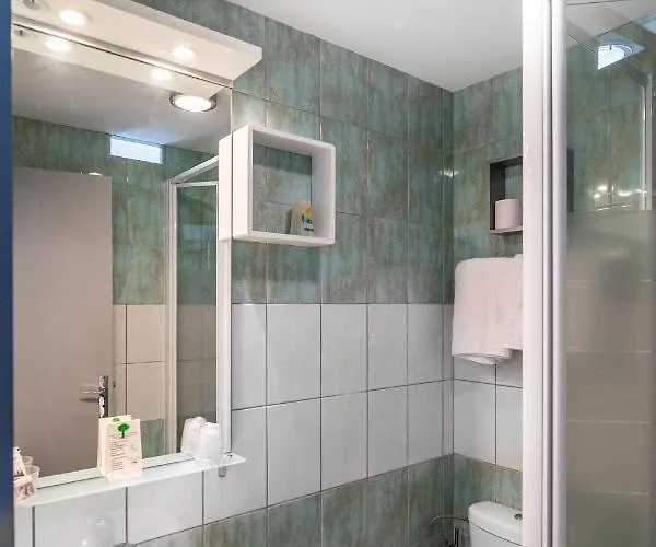 Le Preconil 2* سانت ماكسيم